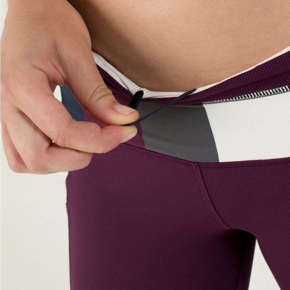 Lululemon Run For Fun Crop Purple Plum Pow Stripe Angel Wing Legging Tight EUC 6 - Picture 4 of 12